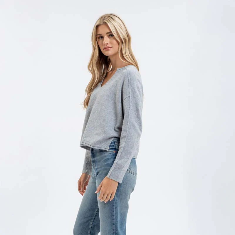 Lightweight V-Neck Sweater - Image 14