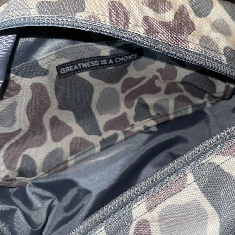 Classic Deer Camo Dopp Kit - Image 3