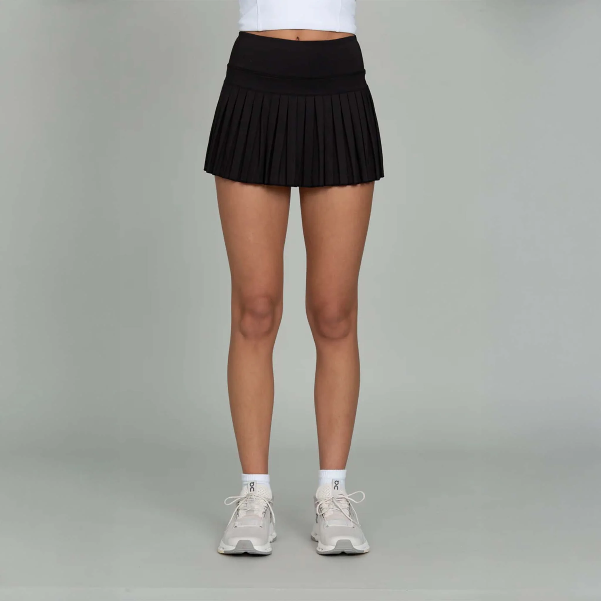 High-Waisted Pleated Tennis Skort in Black