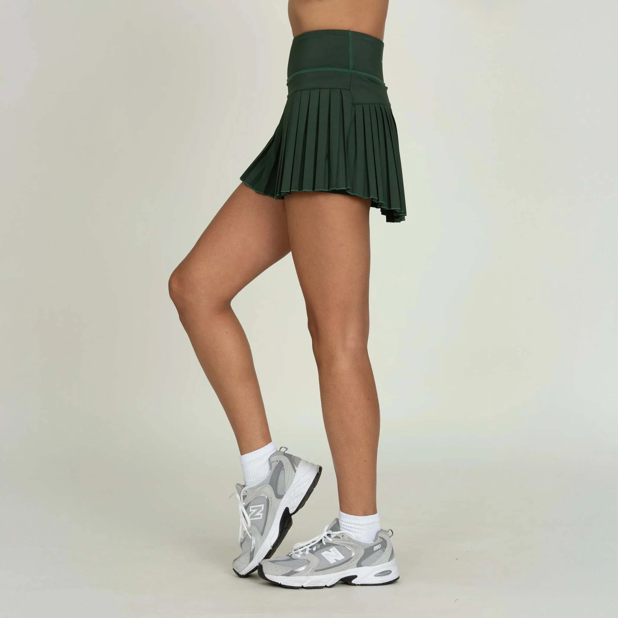 High-Waisted Pleated Tennis Skort in Forest - Image 4