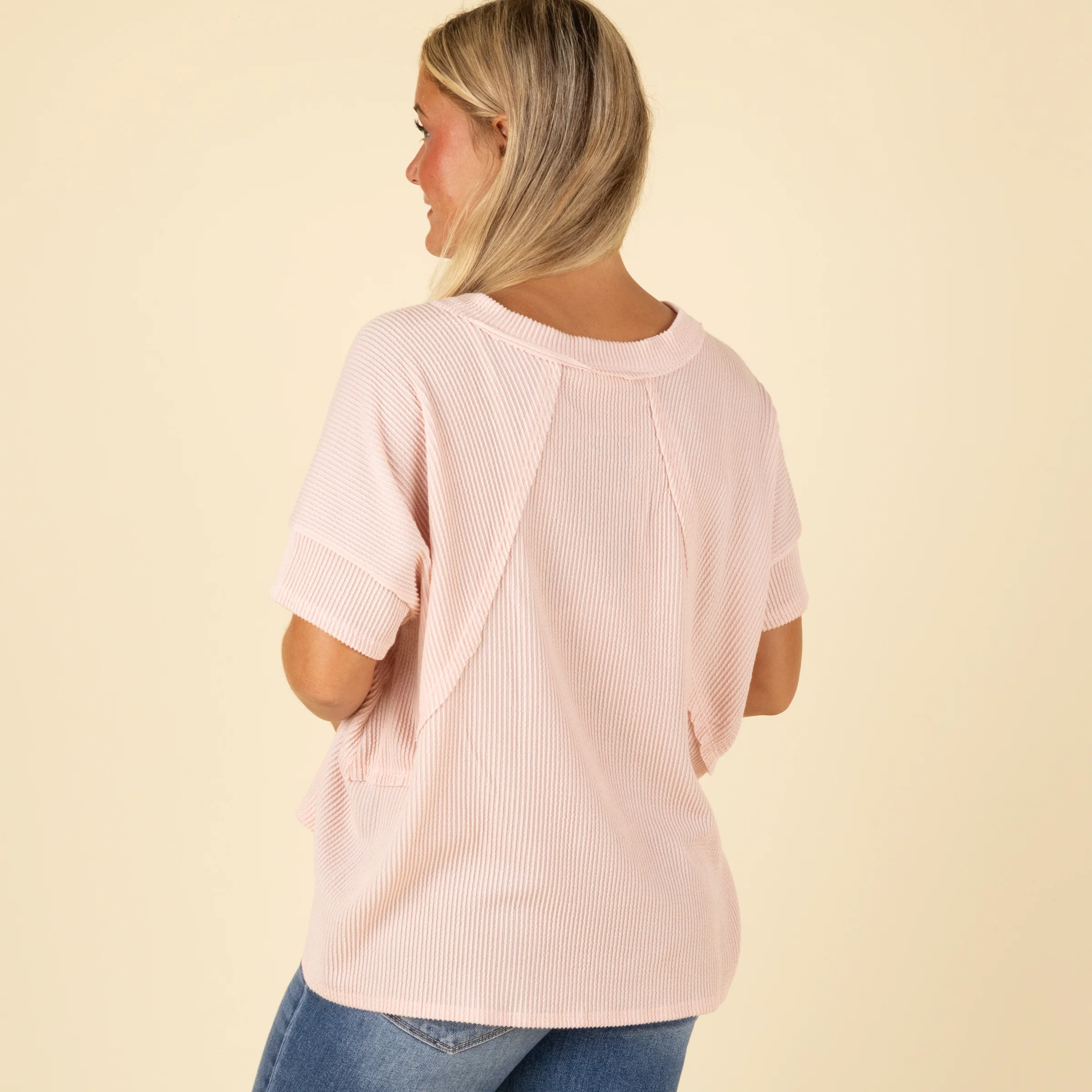 Short Sleeve Ribbed V-Neck Weekender Top in Blush - Image 2