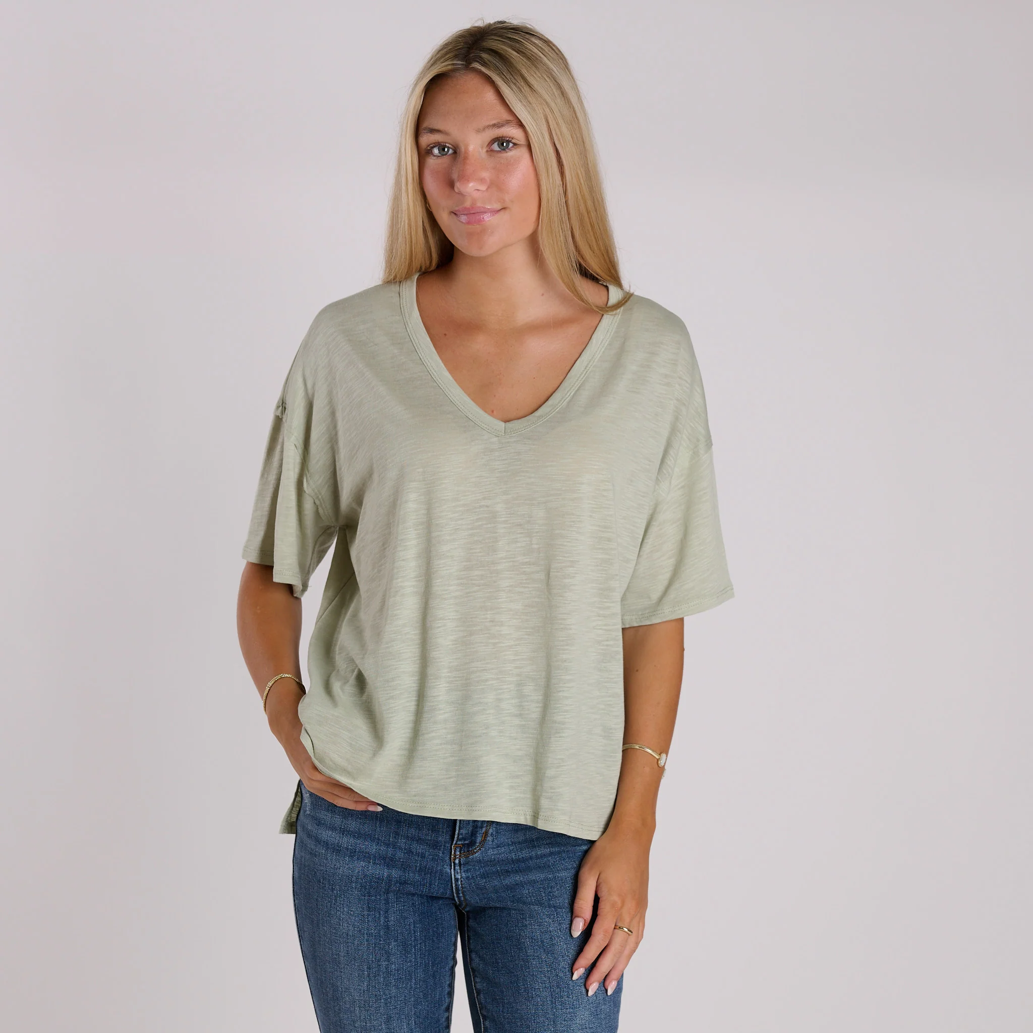 Side Slit V-Neck Short Sleeve Top - Image 8