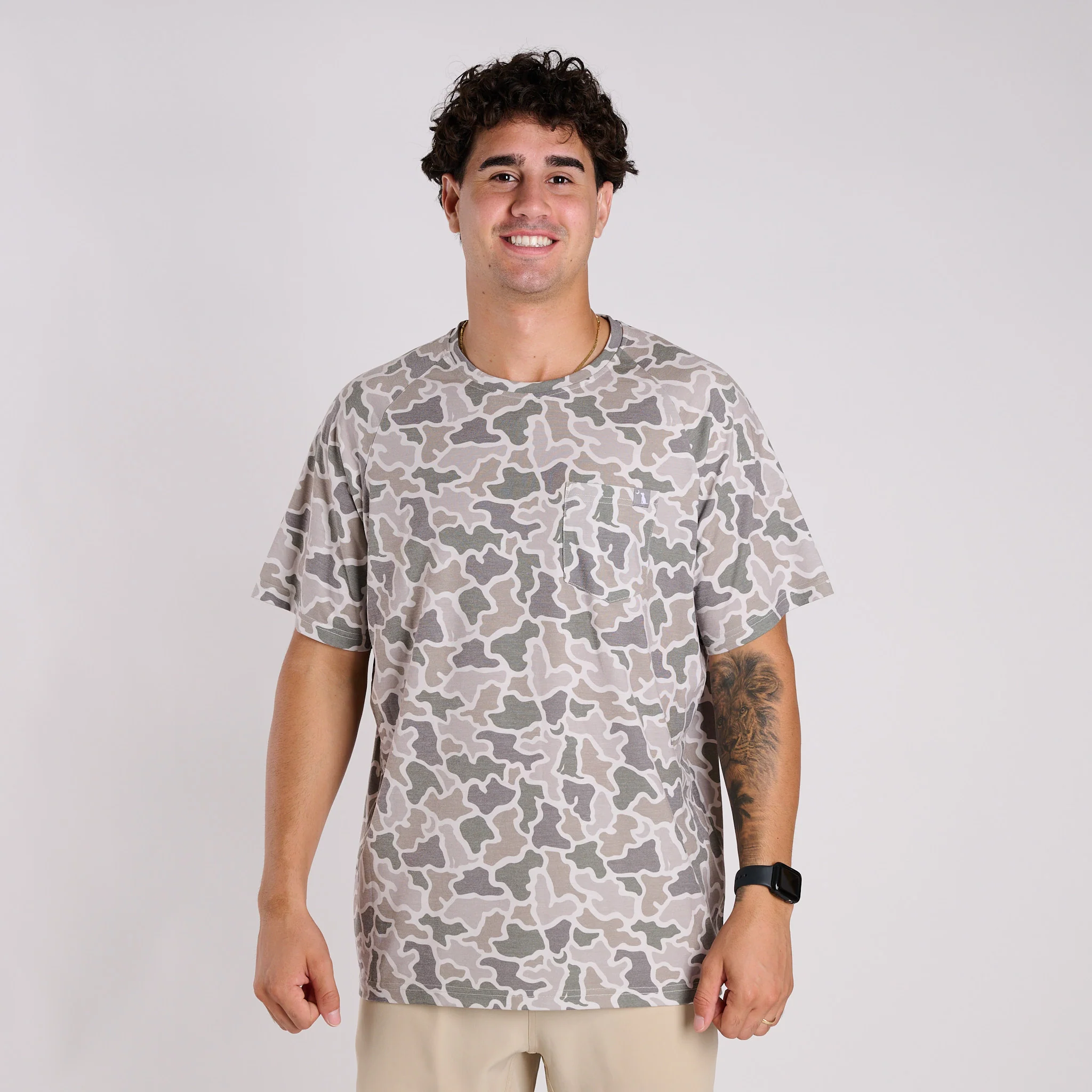Heather Blend Crewneck Short Sleeve T-Shirt in Dog and Moon Camo