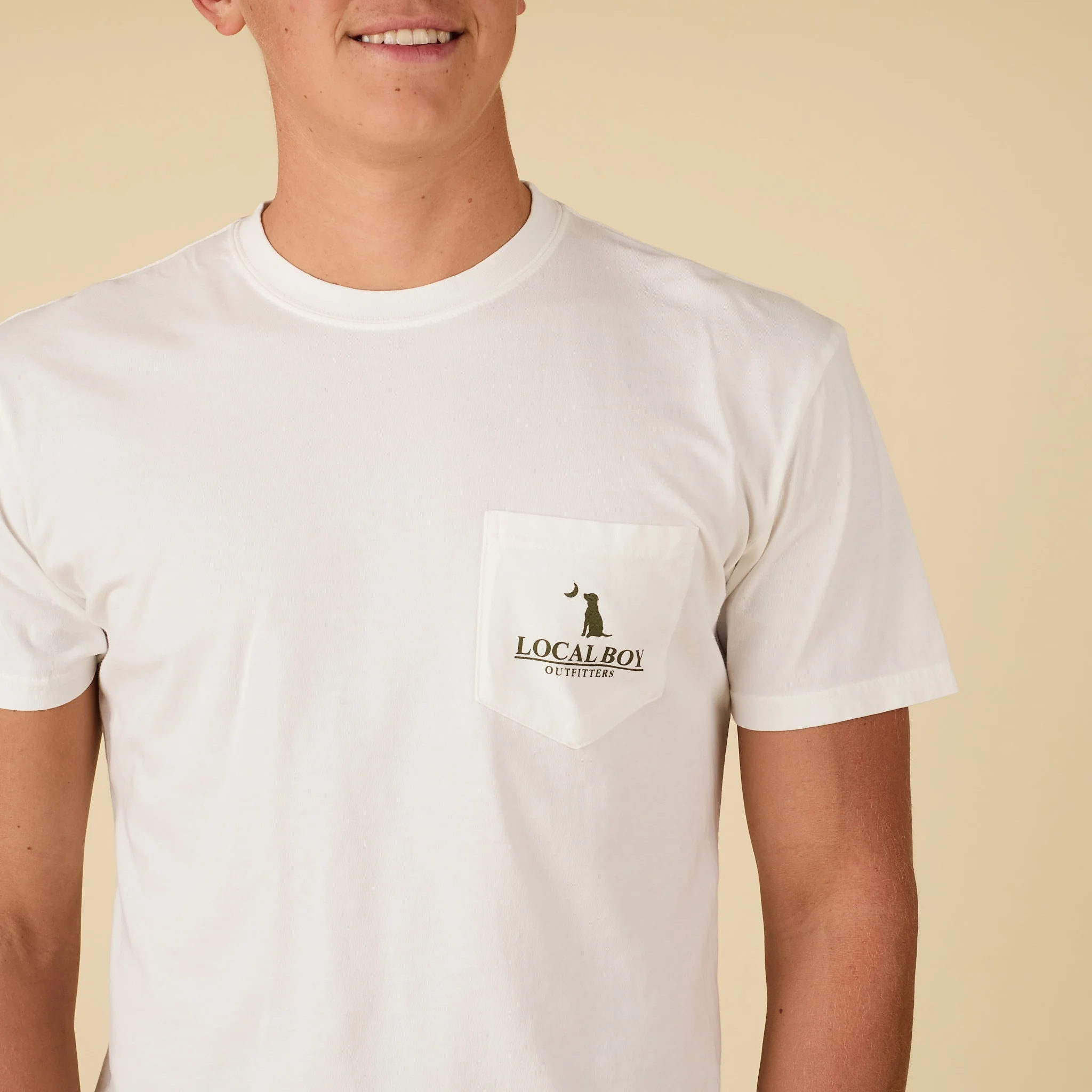 Vintage Emblem Short Sleeve T-Shirt in White - Image 4