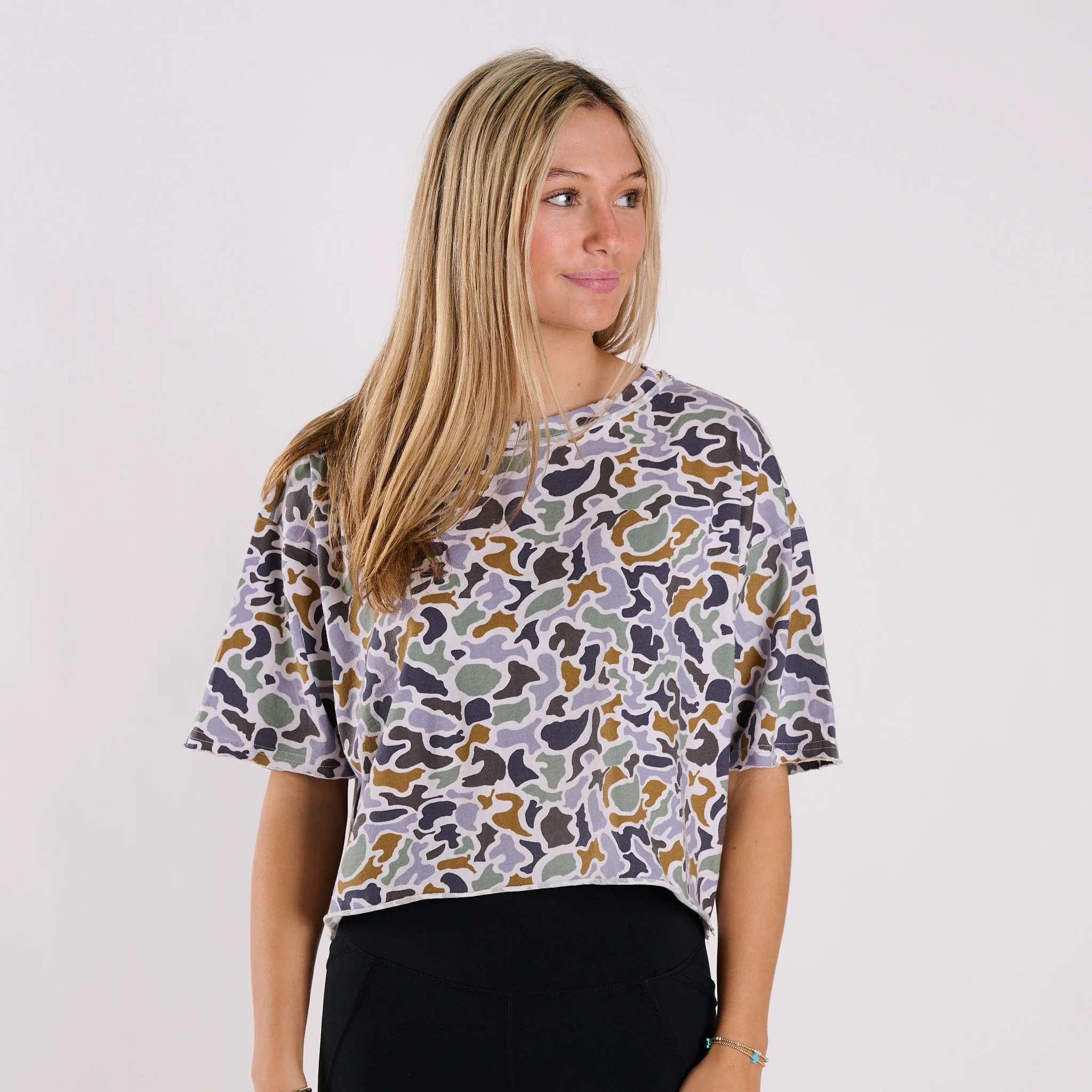 Short Sleeve Boxy Cropped Athletic Top in Localflage Bluff