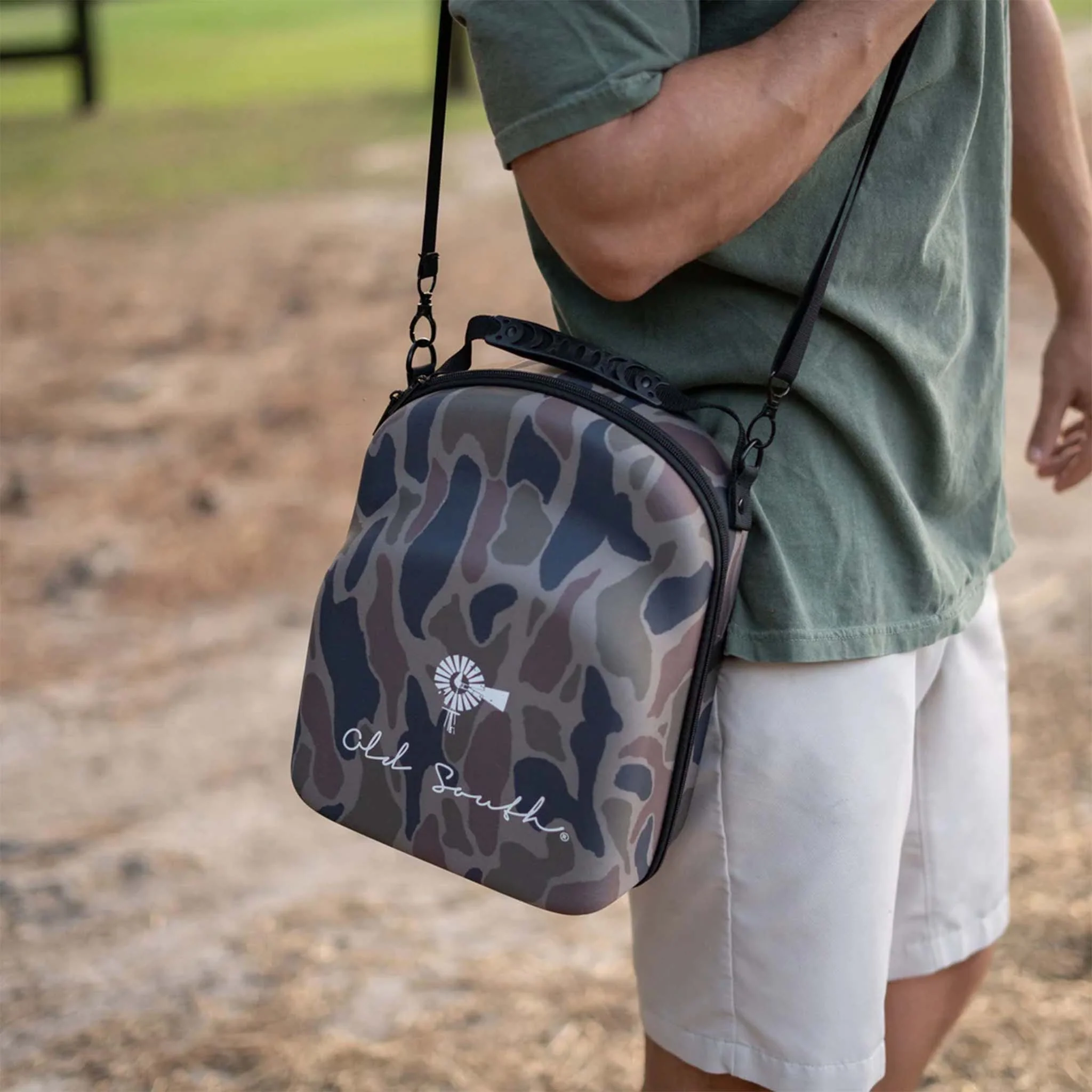6 Hat Travel Case in Thicket Camo - Image 3
