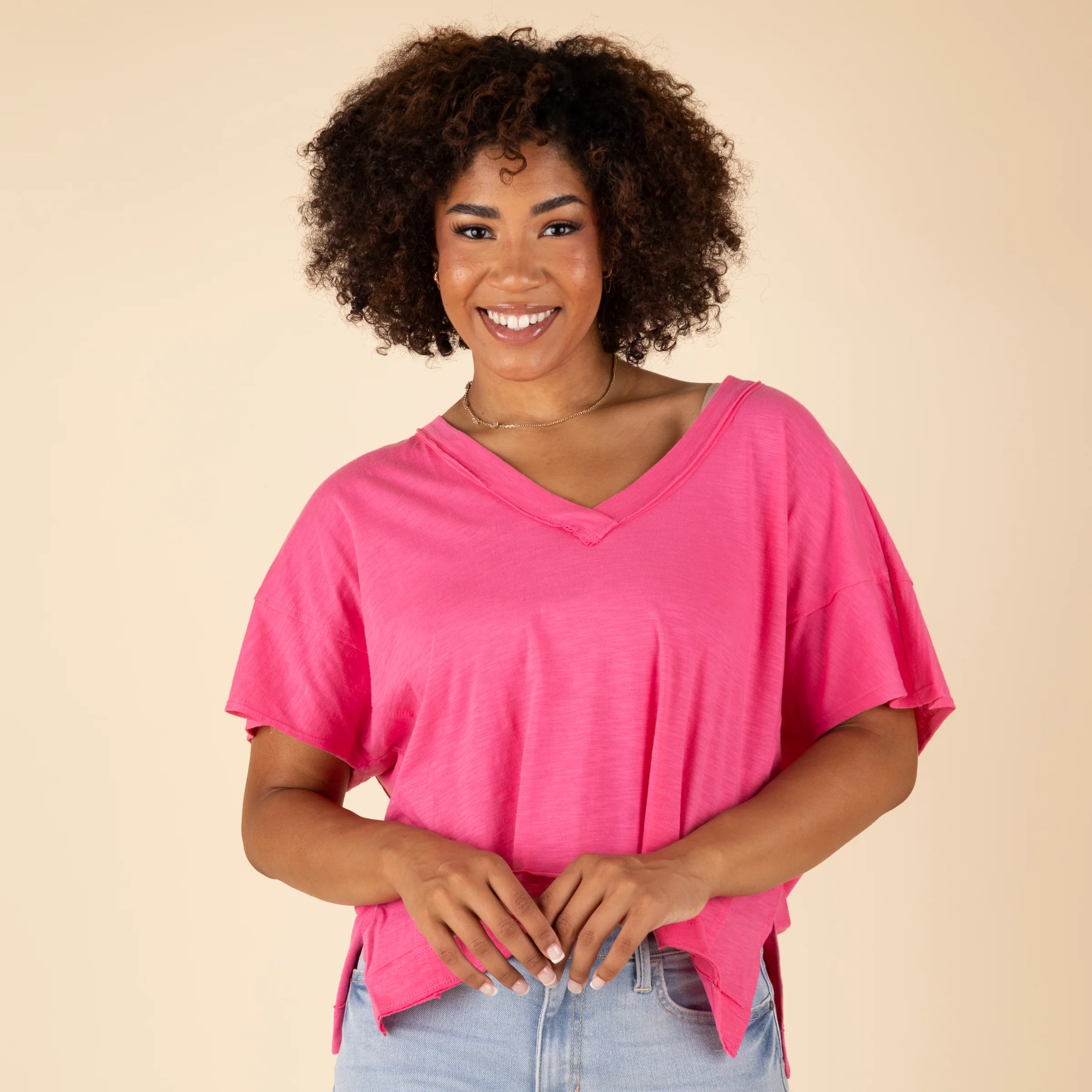 Short Sleeve Raw Edge V-Neck Top
