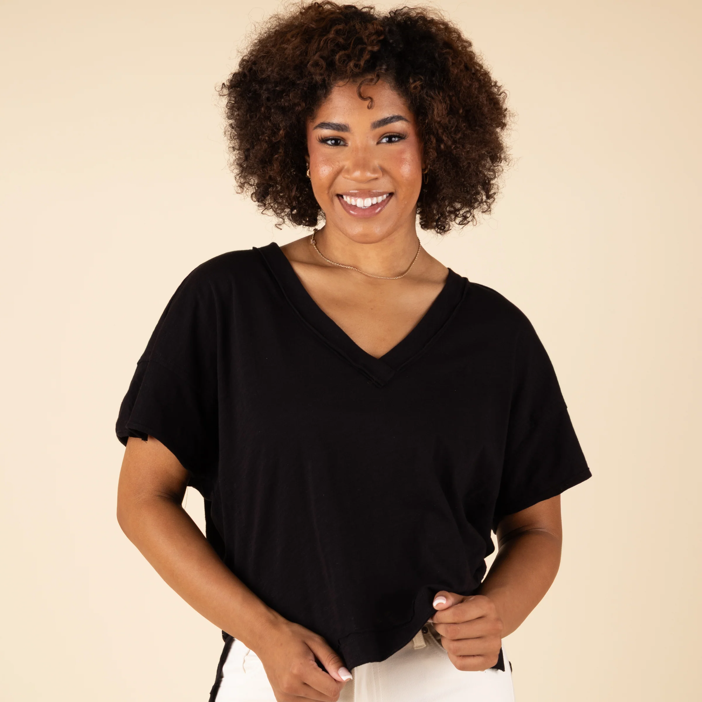 Short Sleeve Raw Edge V-Neck Top - Image 11