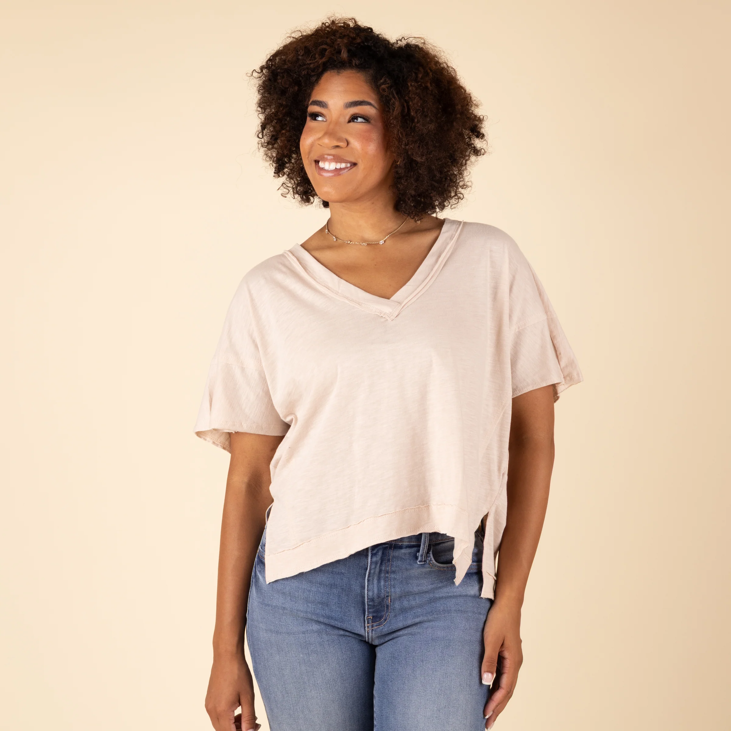 Short Sleeve Raw Edge V-Neck Top - Image 7