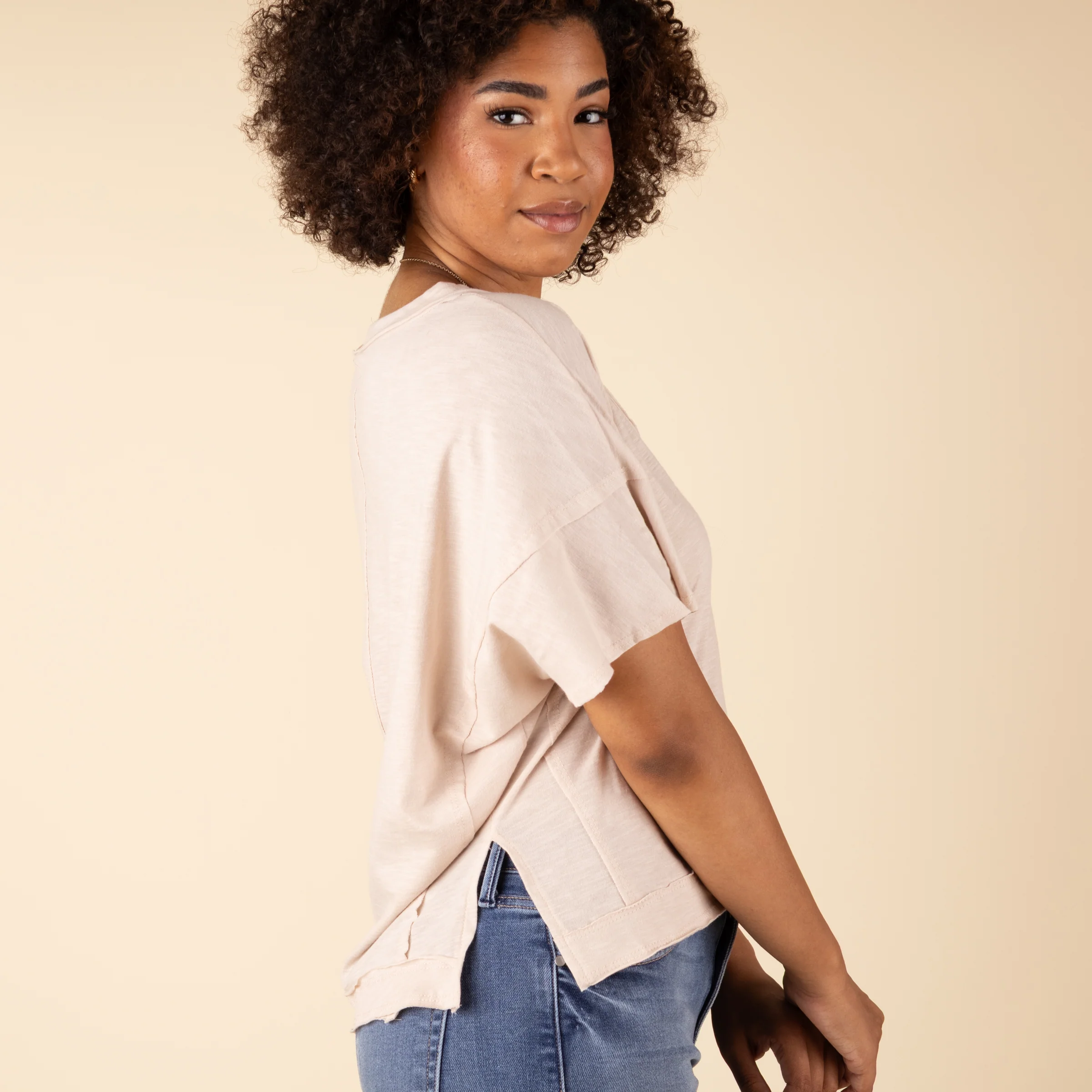 Short Sleeve Raw Edge V-Neck Top - Image 8