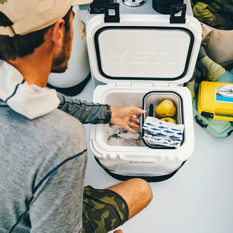 Roadie 24 White Cooler - Image 10