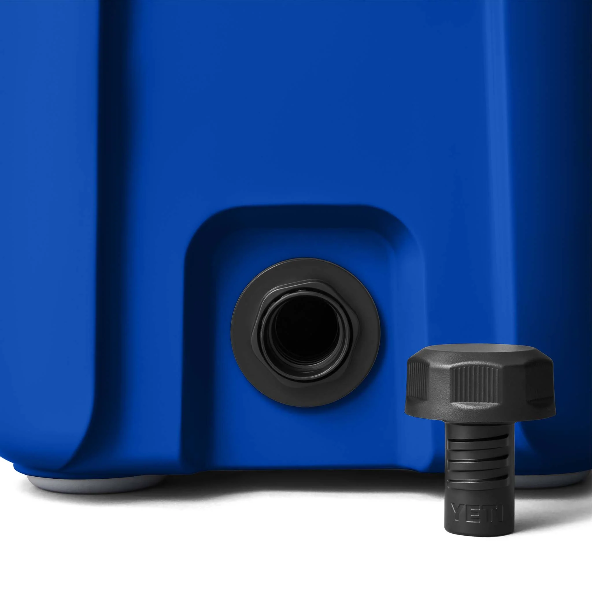Royal Blue Roadie 15 Cooler - Image 9